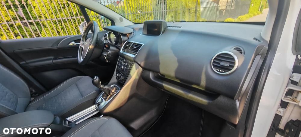 Opel Meriva 1.4 T Essentia S&S - 30