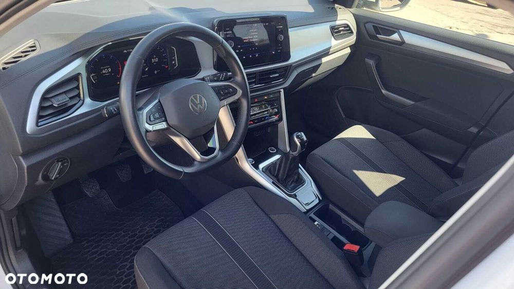 Volkswagen T-Roc - 9