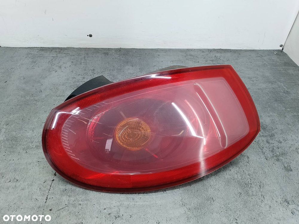 LAMPA TYLNA PRAWA FIAT BRAVO II 27272501 HATCHBACK - 1
