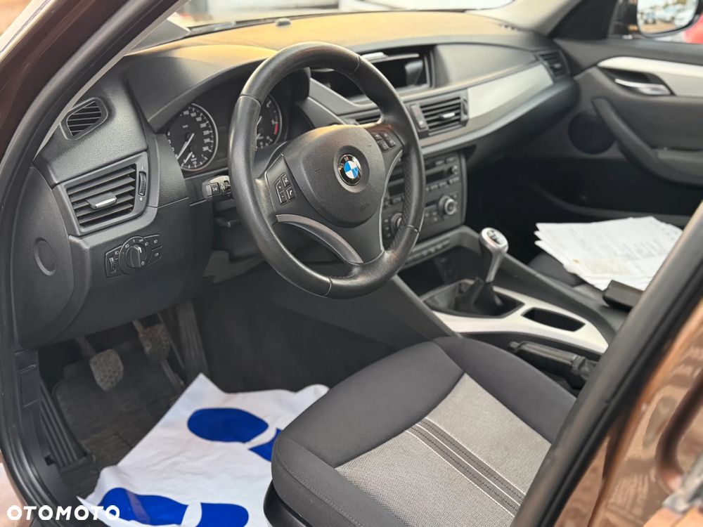 BMW X1 xDrive18d Sport Line - 12