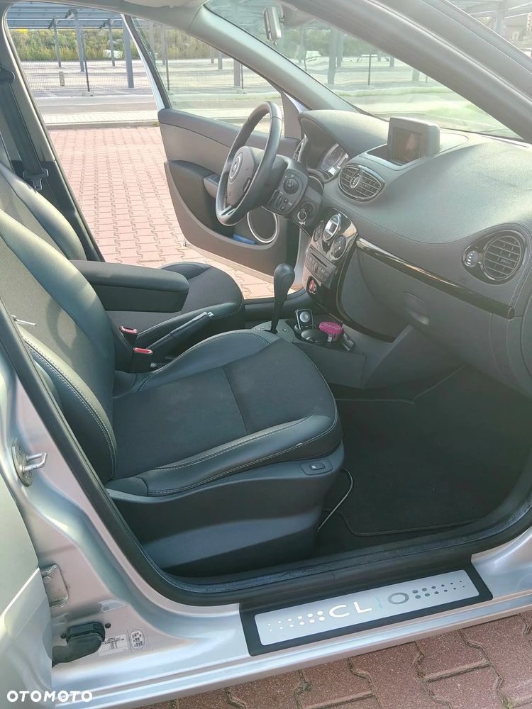 Renault Clio 1.6 16V Night&Day - 6