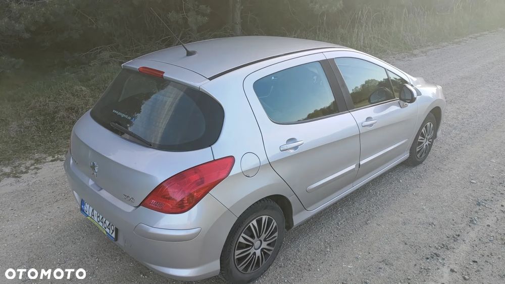 Peugeot 308 1.6 Premium - 12