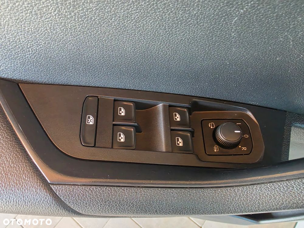 Skoda Karoq 2.0 TDI Selection - 33