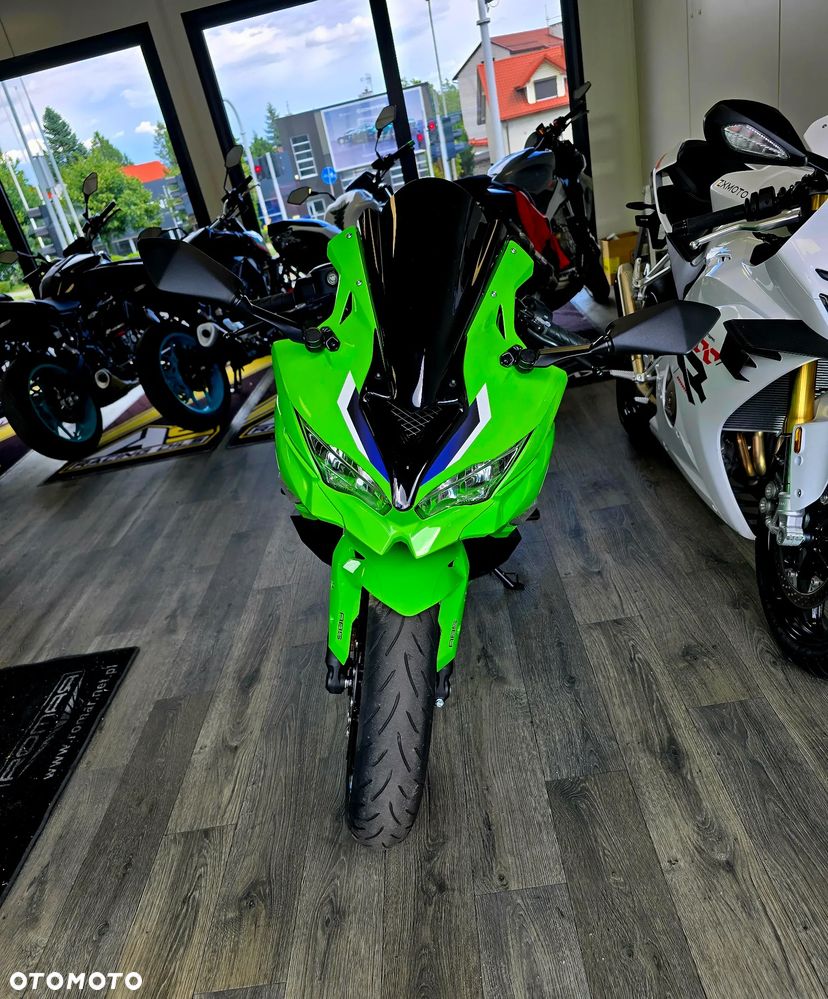 Kawasaki ZX - 23