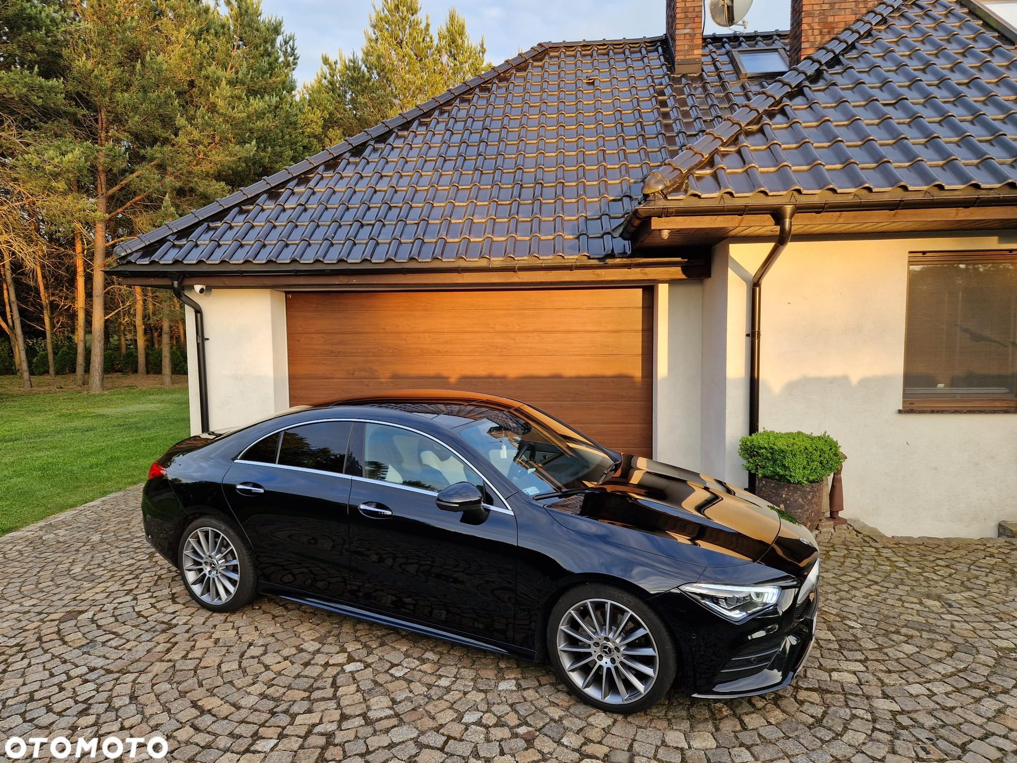 Mercedes-Benz CLA 250 4-Matic 7G-DCT - 2