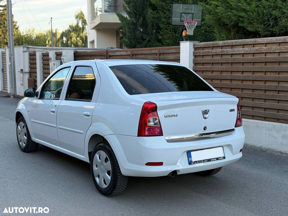 Dacia Logan 2012 photo 3