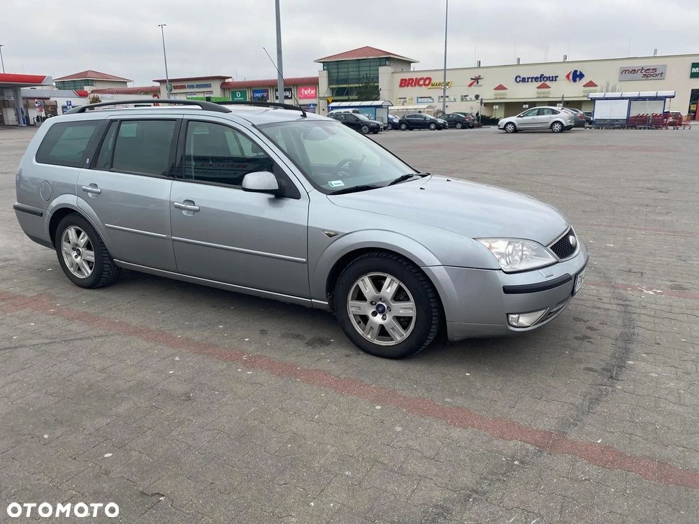 Ford Mondeo 2.5 Turnier V6 Ghia - 2