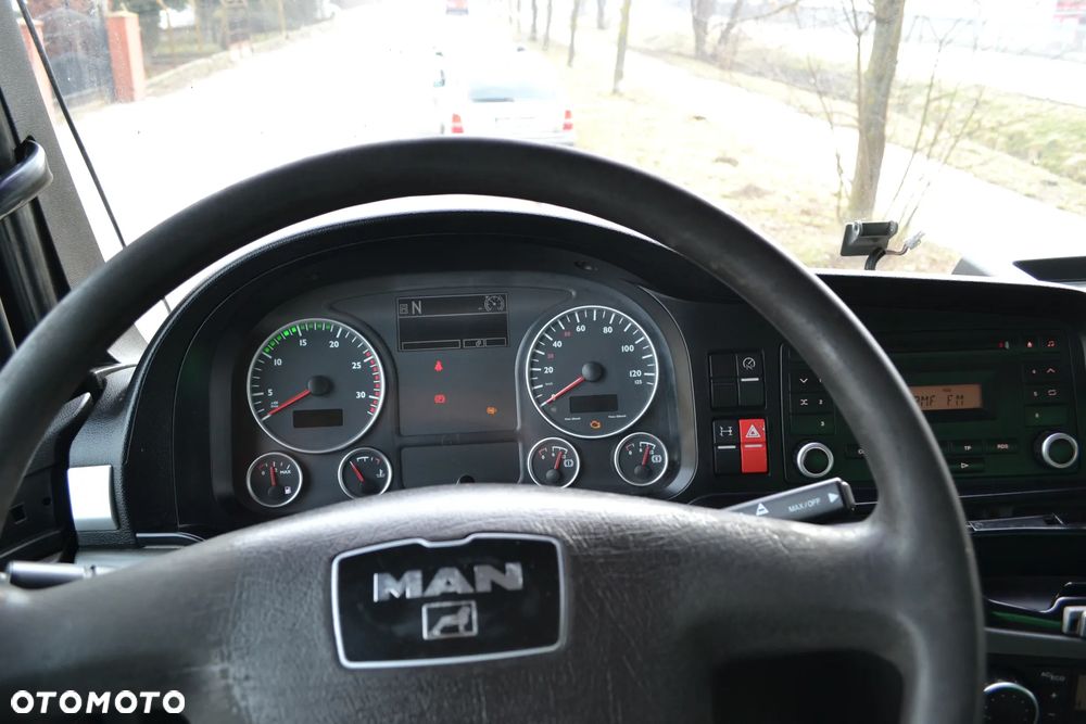 MAN TGS 26.320 2012 r ASENIZACYJNY SZAMBIARKA NOWA BECZKA 20 m³ TRZECIA OŚ SKRĘTNA KLIMATYZACJA - 15