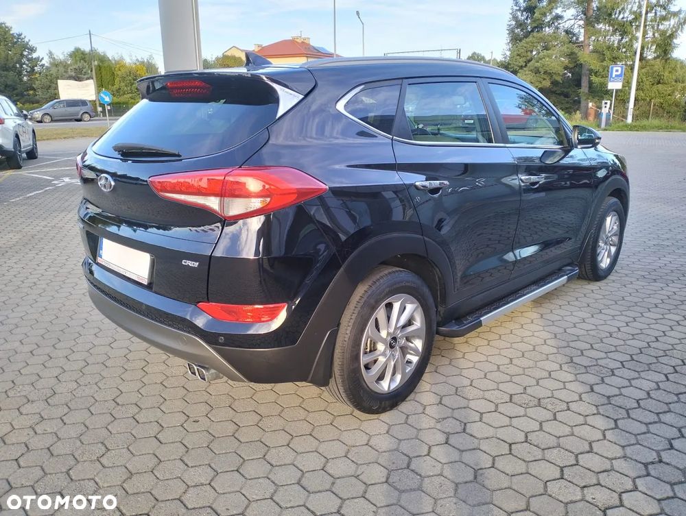 Hyundai Tucson 1.7 CRDI BlueDrive Style 2WD - 2