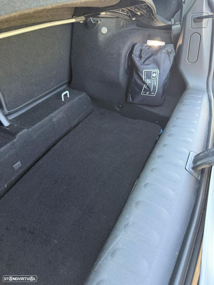 MINI Cabrio Cooper D - 14