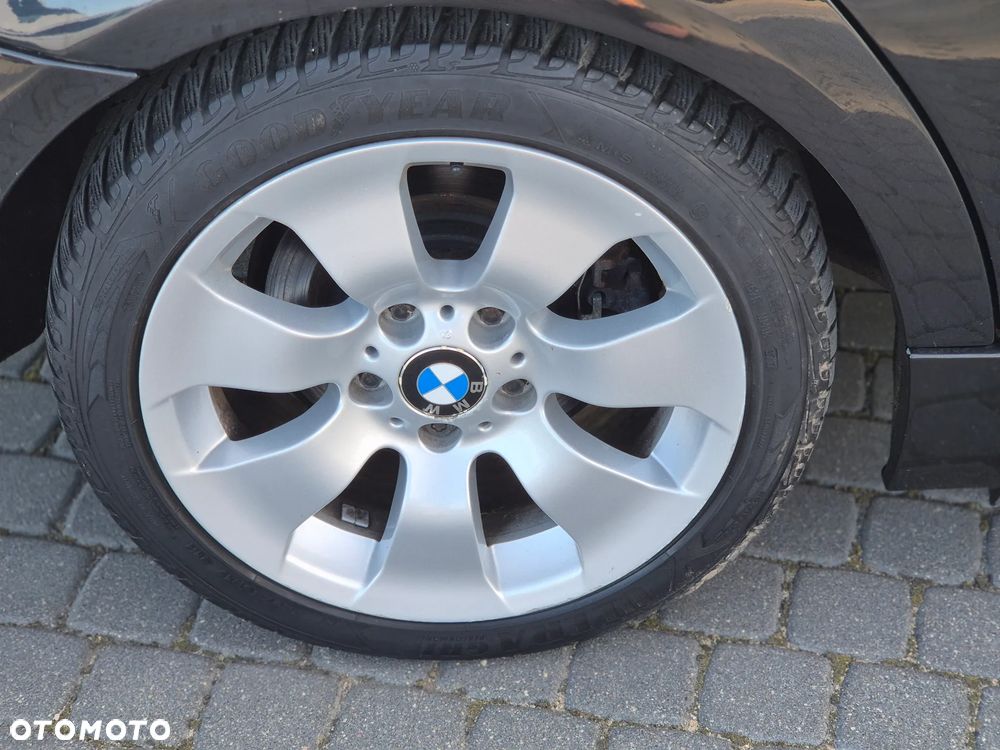 BMW Seria 3 325i Edition Sport - 33