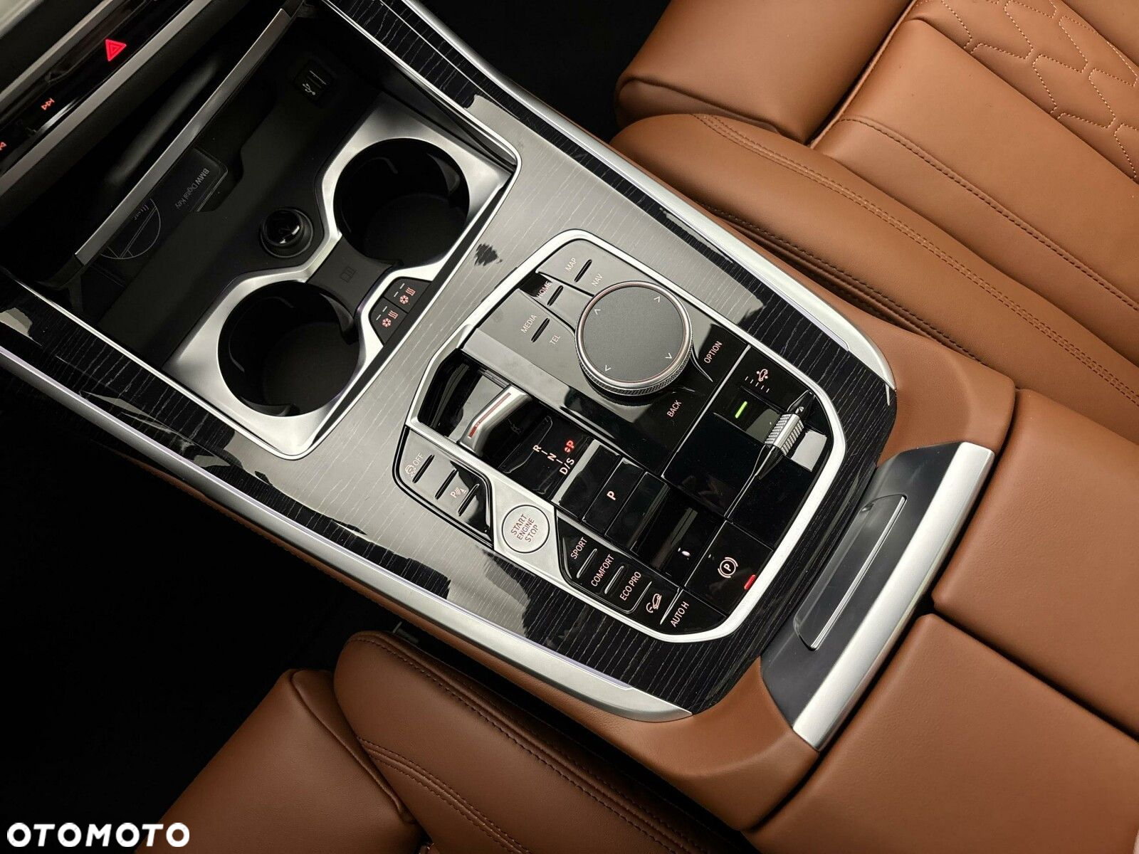 BMW X7 - 16