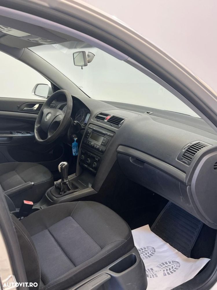Skoda Octavia - 7