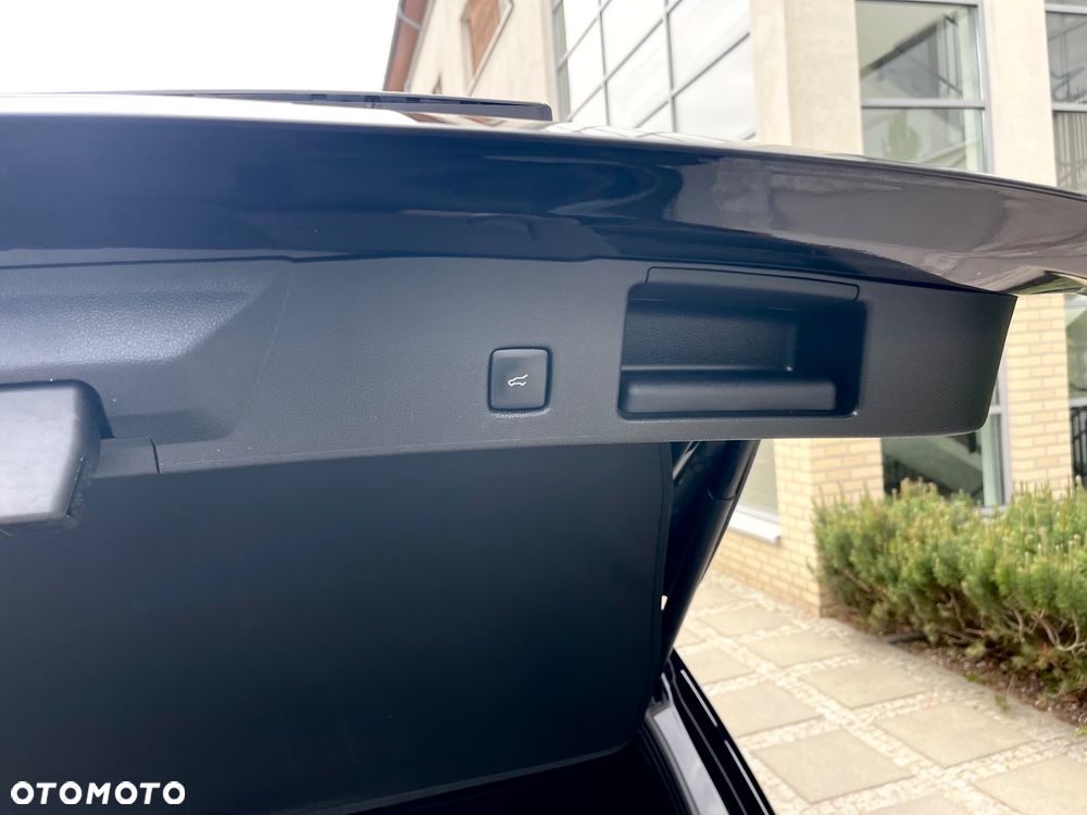 Ford Kuga - 11