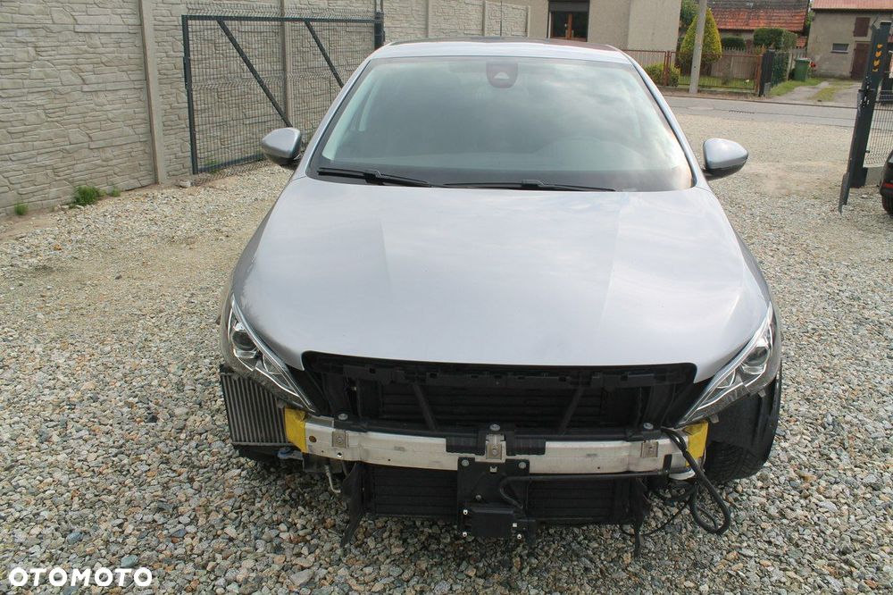 Peugeot 308 - 2