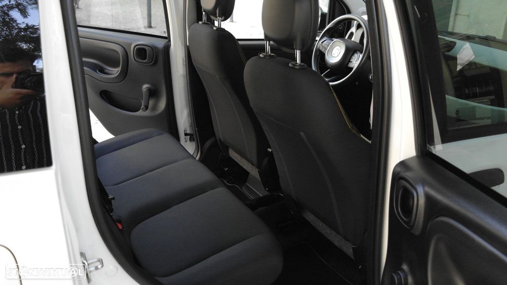 Fiat Panda Pandina 1.0 Hybrid — fotografia 11