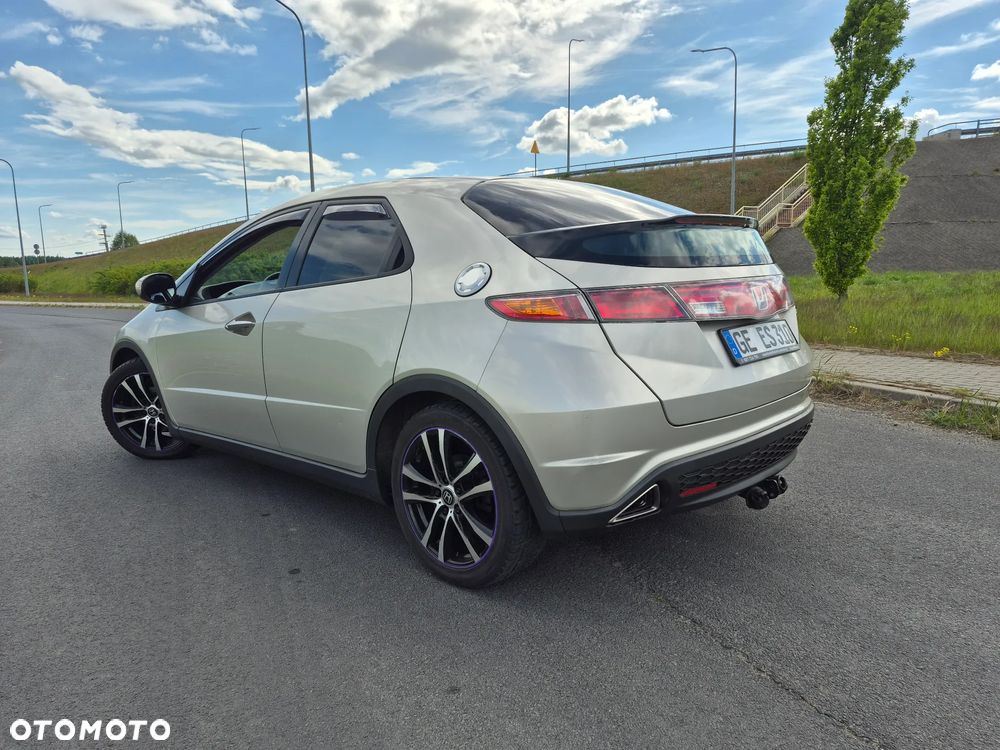 Honda Civic 1.4i-DSi - 4