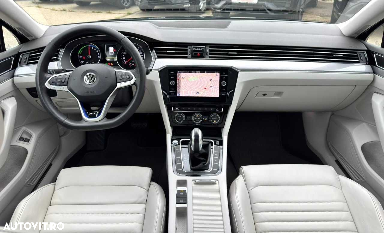Volkswagen Passat - 27