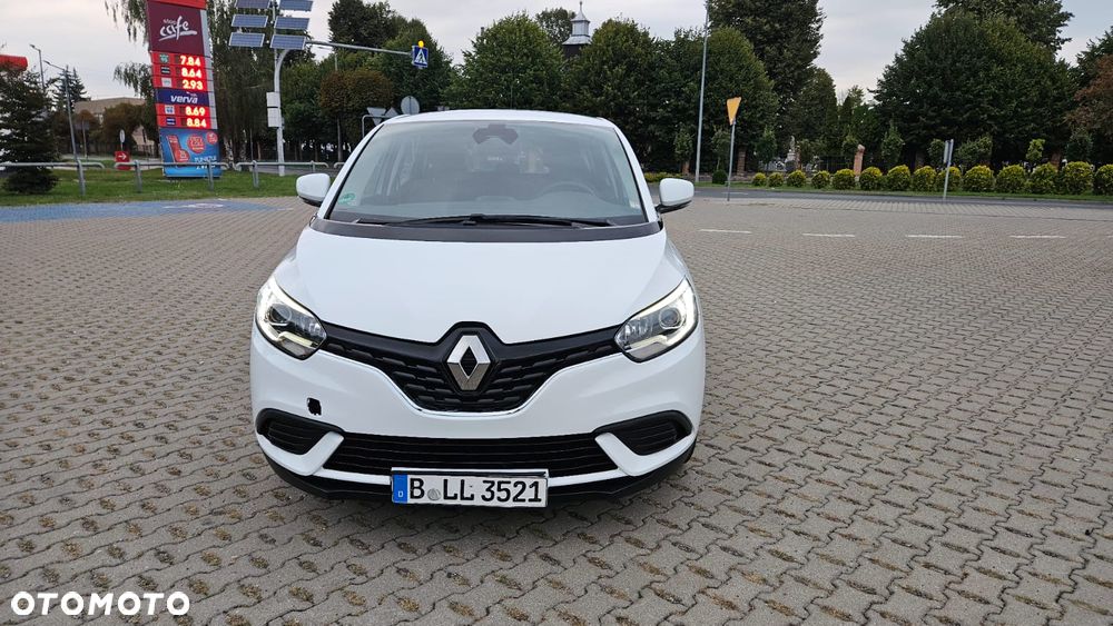 Renault Scenic - 1