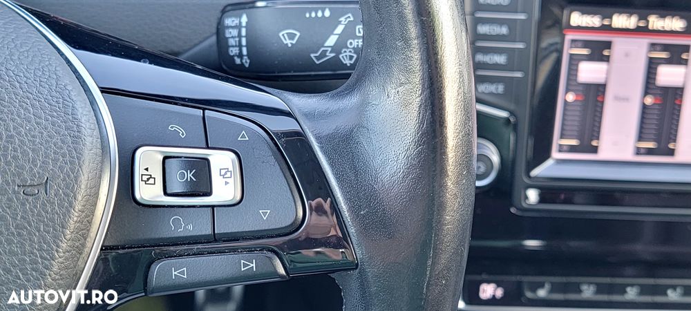 Volkswagen Golf 2.0 TDI 4Motion (BlueMotion Technology) Highline - 15