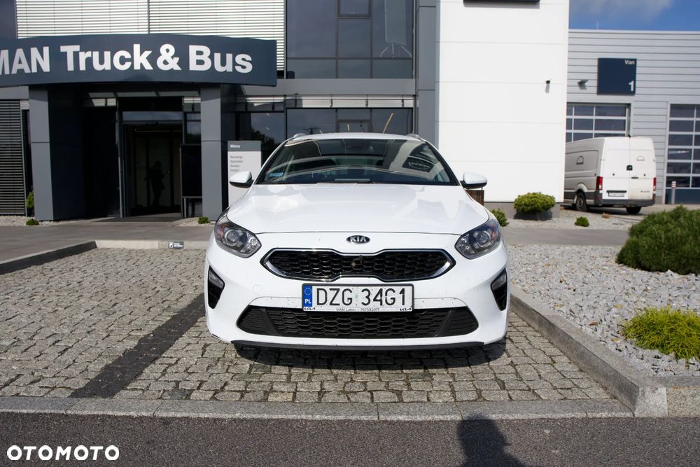 Kia Ceed - 26