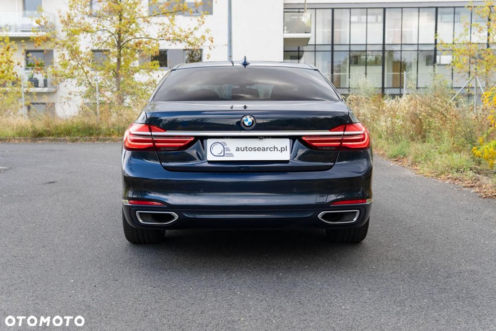 BMW Seria 7 740Li xDrive - 7