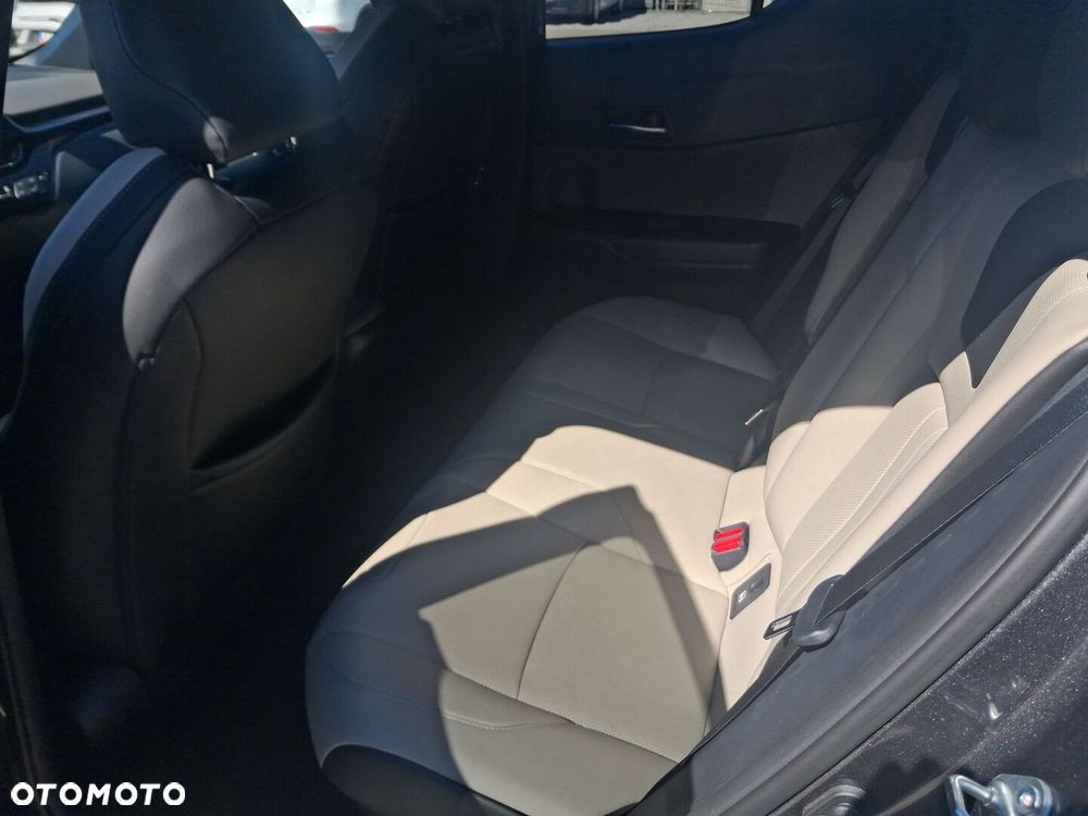 Toyota C-HR 2.0 Hybrid Executive - 14