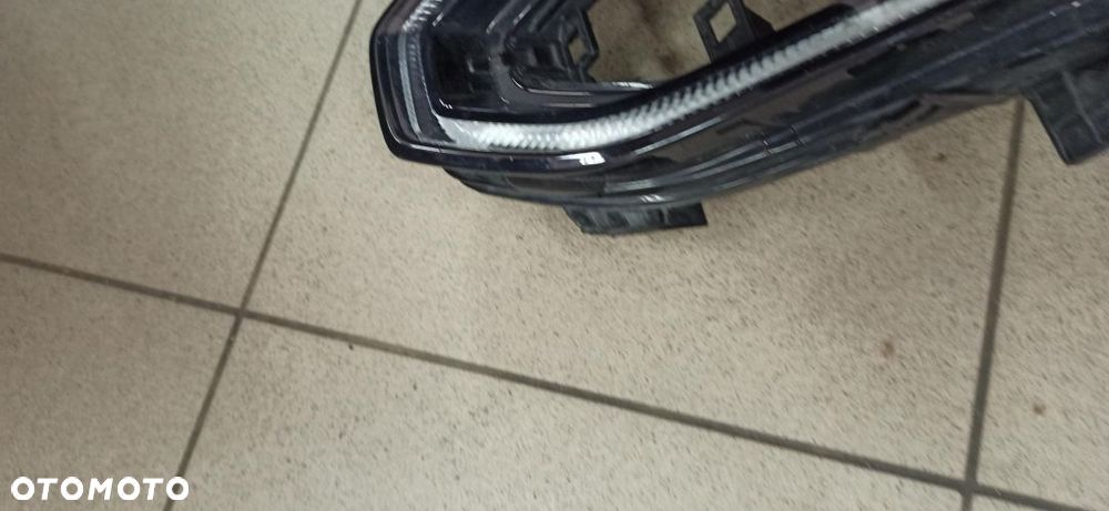 T-ROC swiatło led lewe - 3