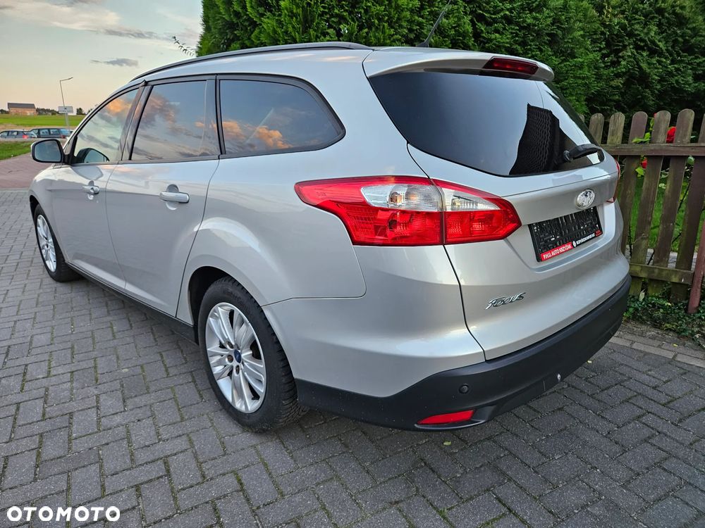 Ford Focus 1.6 Trend - 4