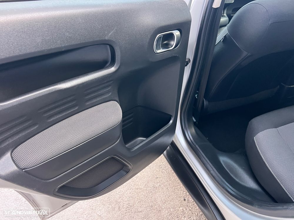 Citroën C4 Cactus 1.2 PureTech Shine - 19