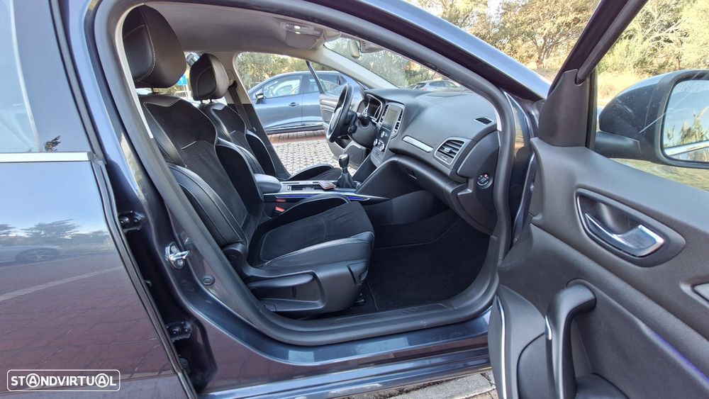 Renault Mégane Sport Tourer 1.5 dCi Intens - 23