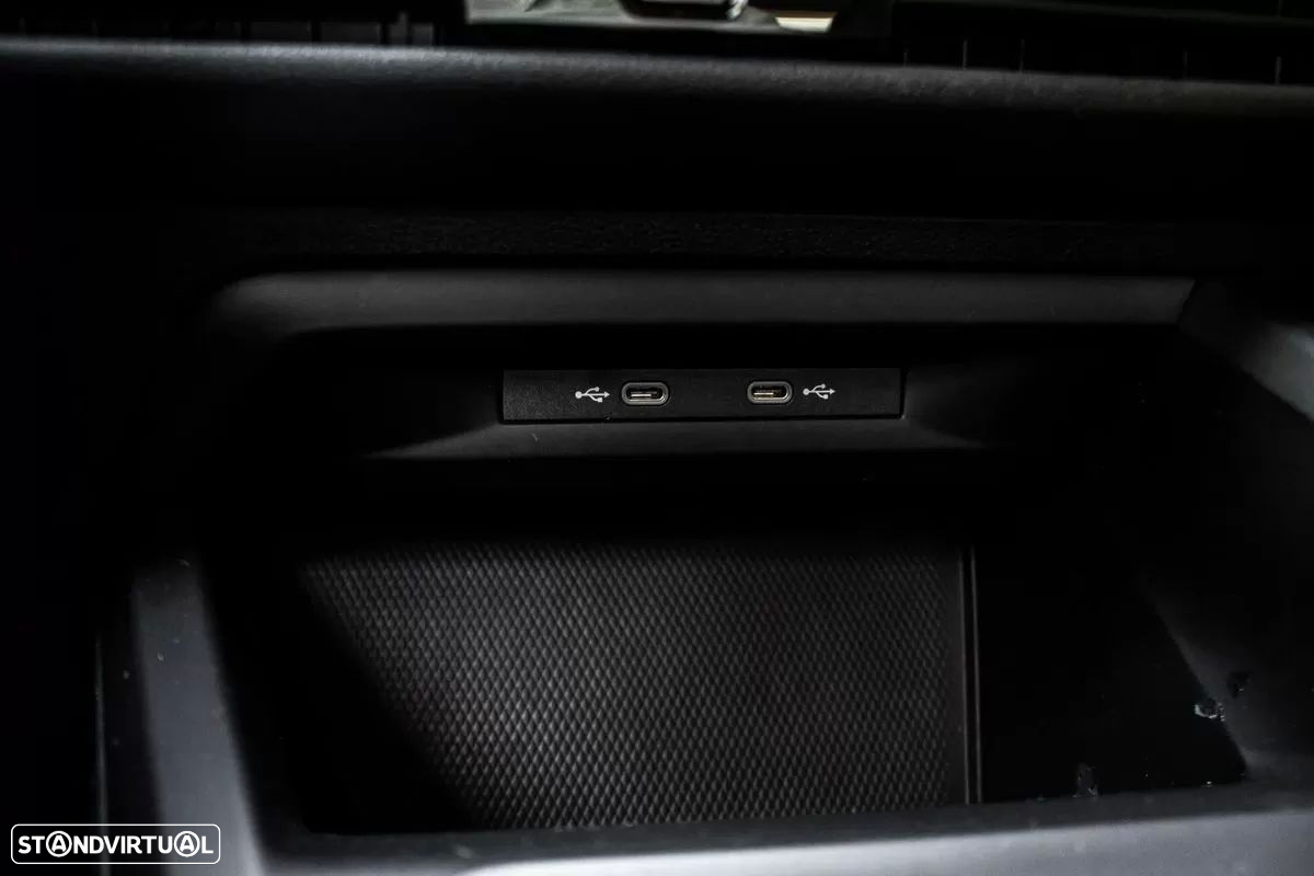 VW Golf Variant 2.0 TDi Conceptline - 24