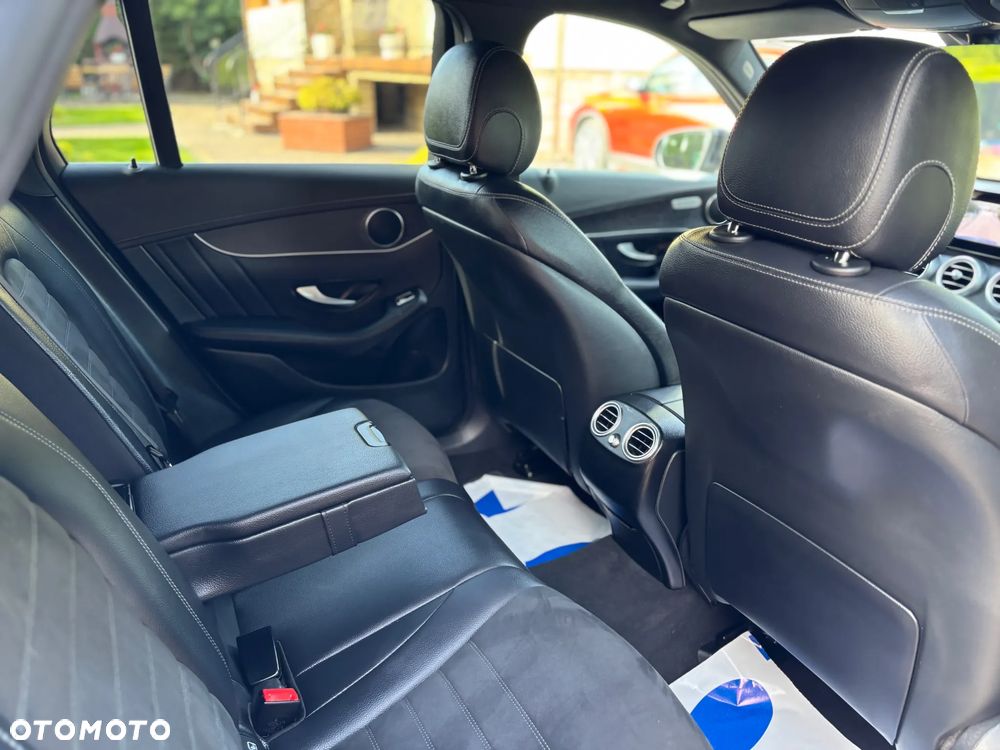 Mercedes-Benz GLC 200 d 4Matic 9G-TRONIC AMG Line - 14