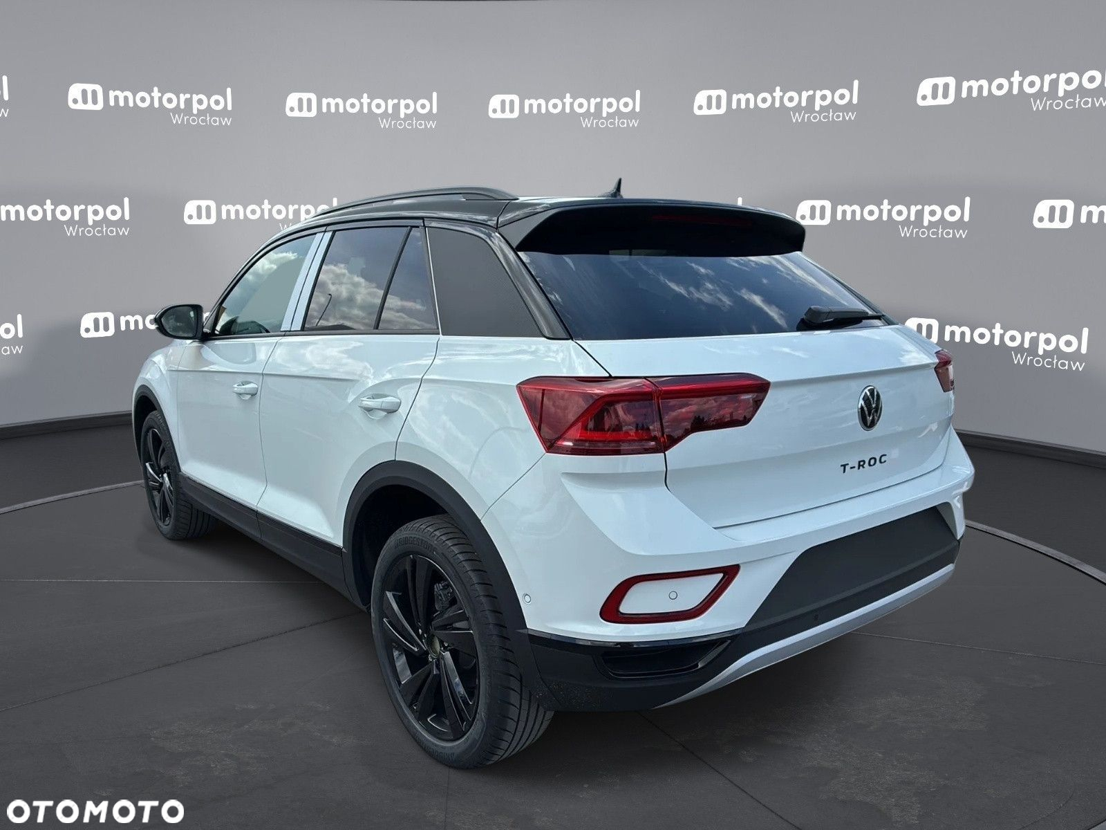Volkswagen T-Roc - 8
