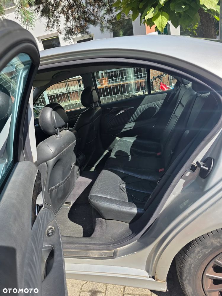 Mercedes-Benz Klasa E 220 CDI Automatik Avantgarde BusinessEDITION - 4