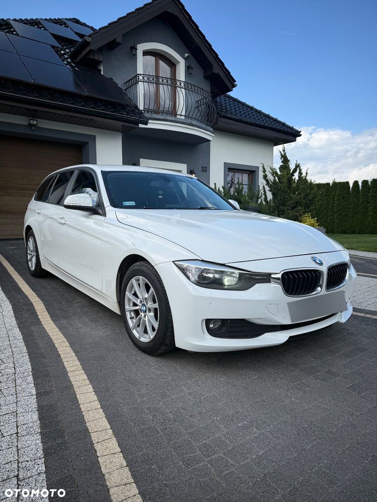BMW Seria 3 318d Touring - 1