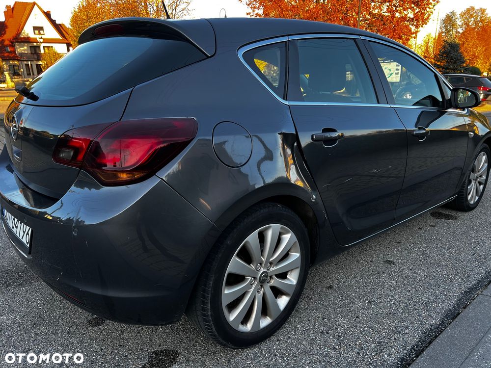 Opel Astra 1.6 Cosmo - 8