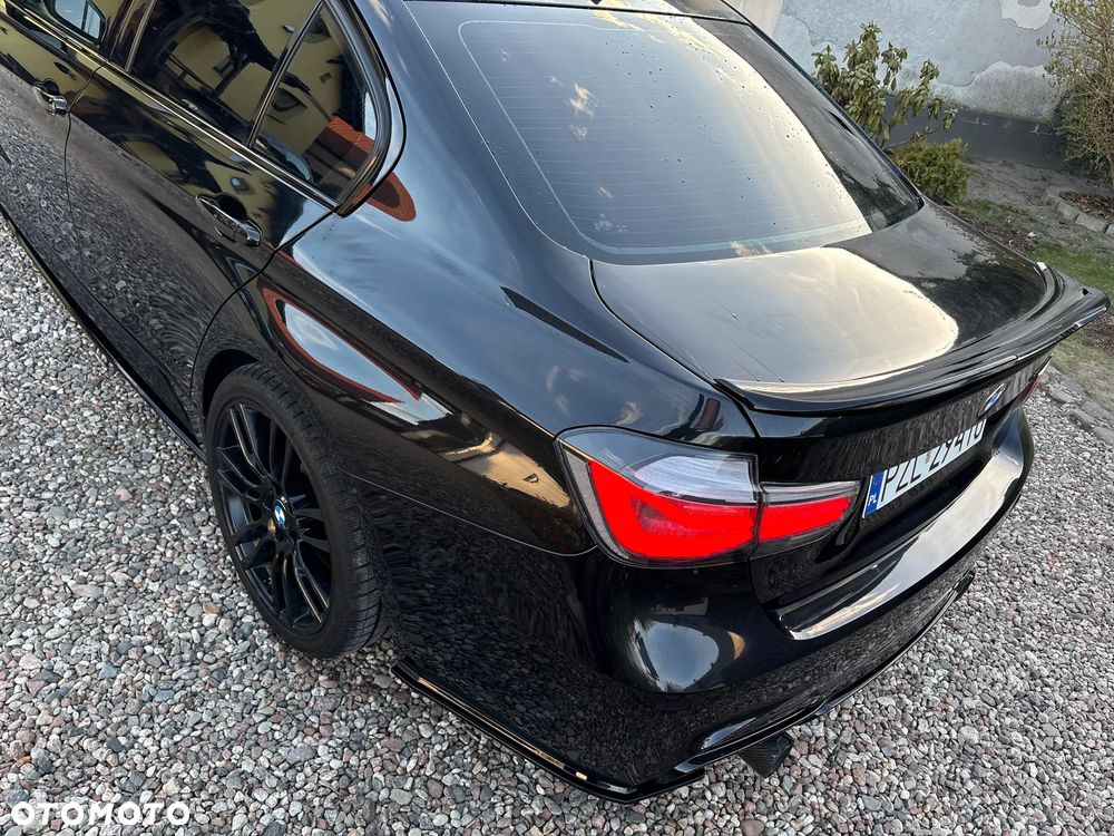 BMW Seria 3 335i Sport-Aut Luxury Line - 18