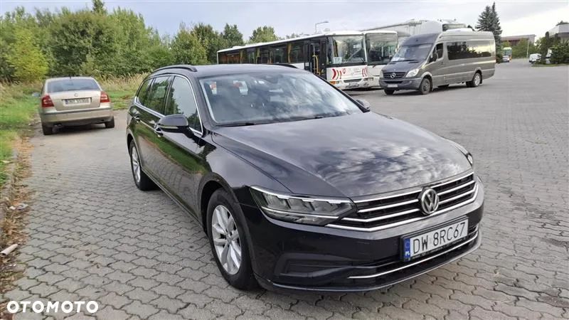 Volkswagen Passat 1.5 TSI EVO Business DSG - 1