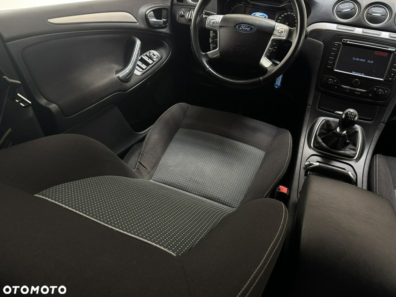 Ford Galaxy - 25