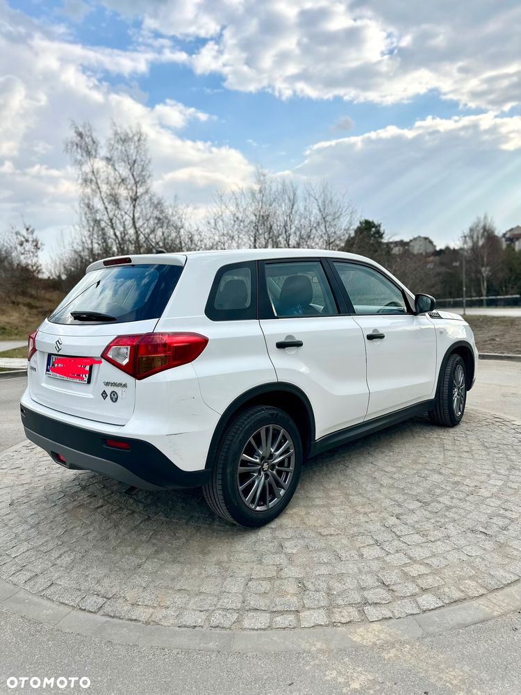 Suzuki Vitara 1.6 Comfort 2WD - 2