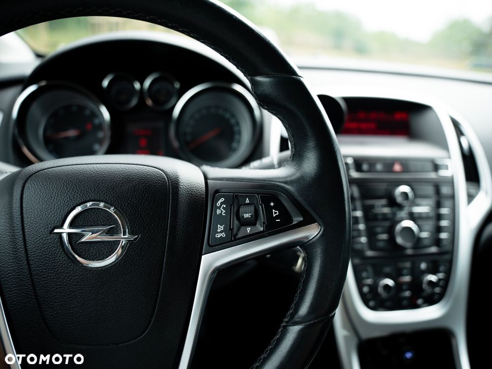 Opel Astra 1.4 T Cosmo - 15