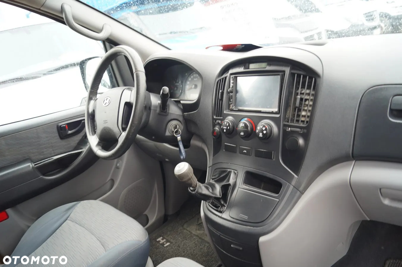 Hyundai H1 - 28