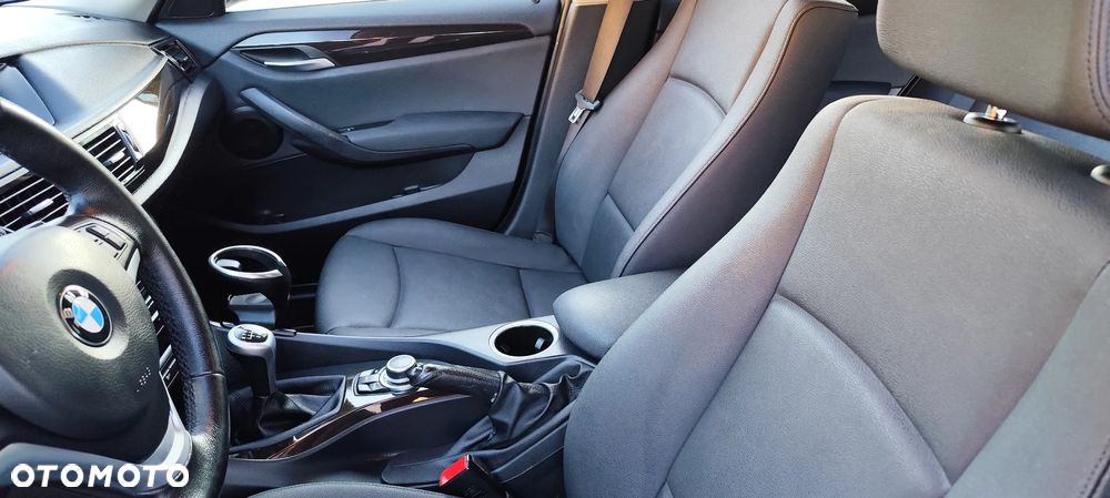 BMW X1 sDrive16d Sport Line - 22