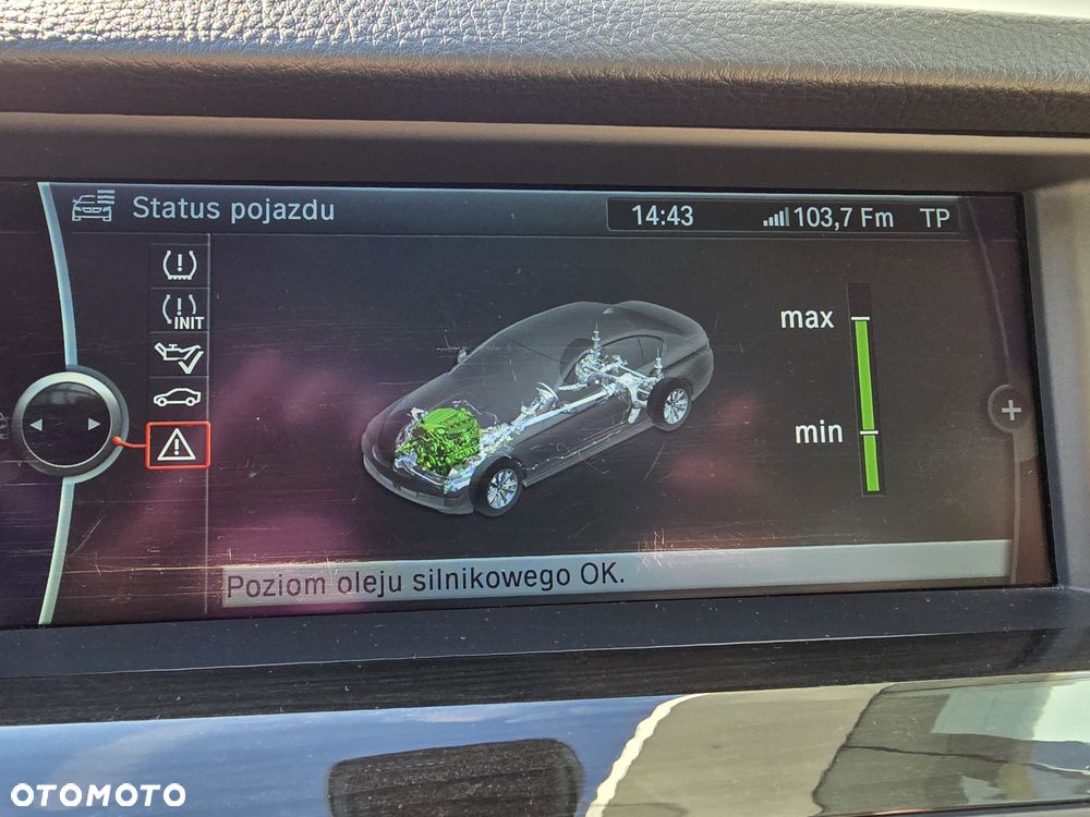 BMW Seria 5 525d xDrive - 9