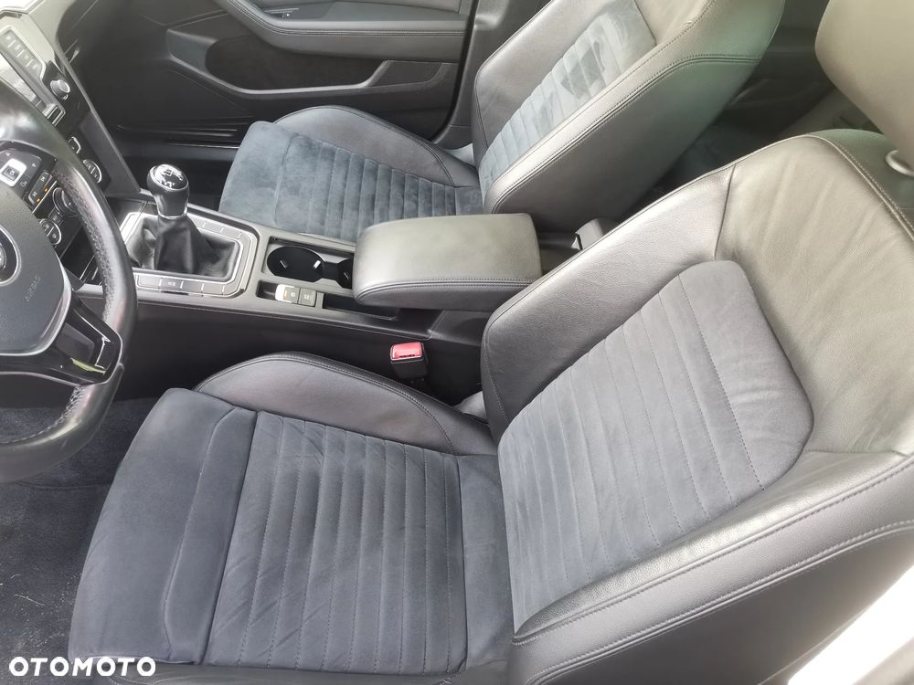 Volkswagen Passat 2.0 TDI BMT Highline - 12