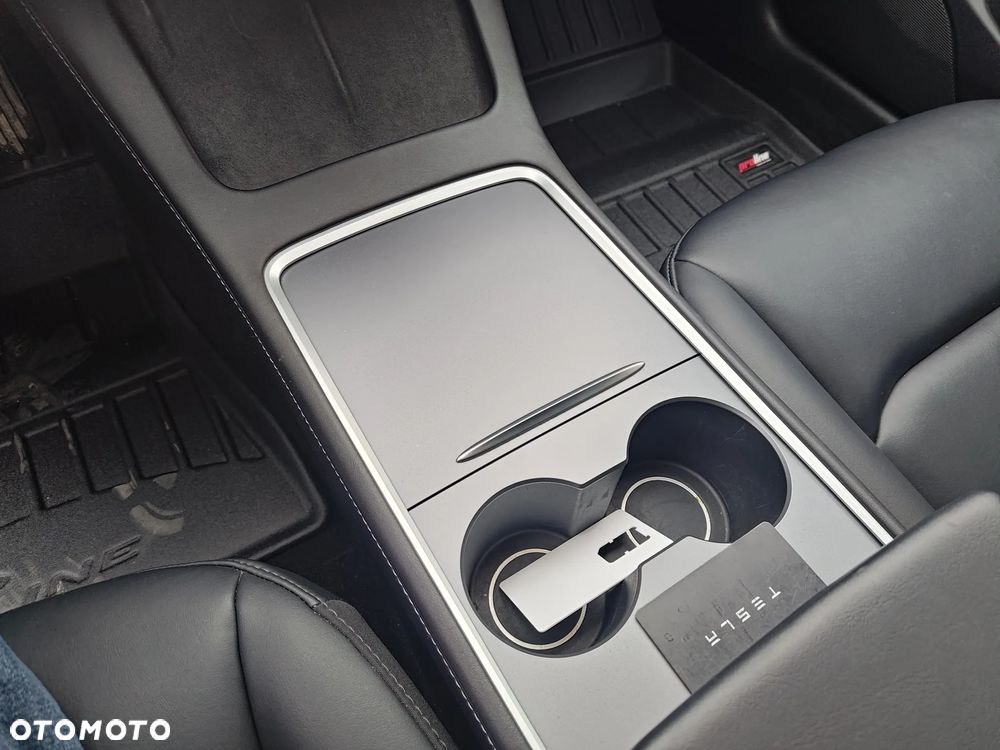 Tesla Model 3 Allradantrieb Dual Motor Performance - 33