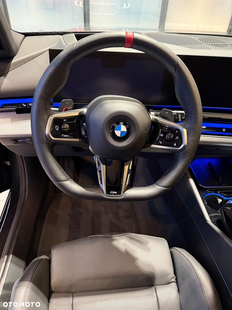 BMW Seria 5 540d xDrive mHEV sport - 10