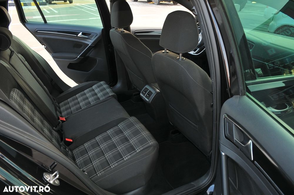 Volkswagen Golf GTD (BlueMotion Technology) DSG - 17