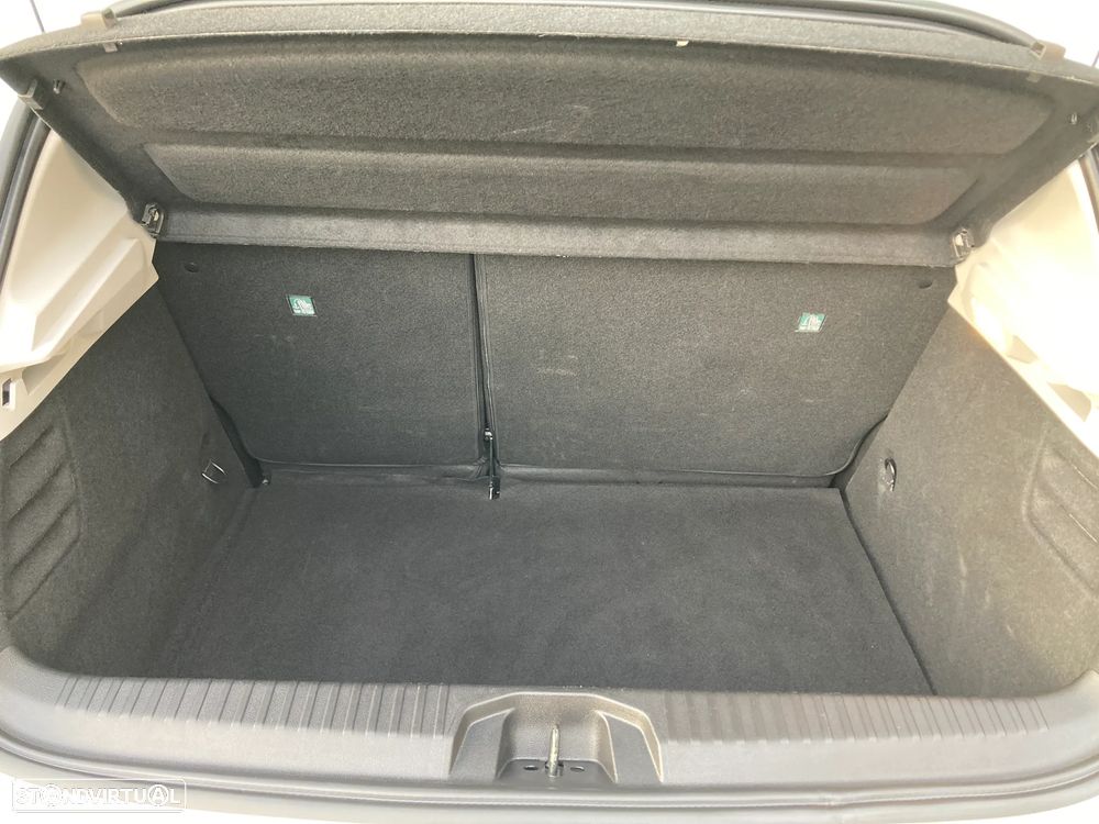 Renault Clio TCe 100 BUSINESS EDITION - 29